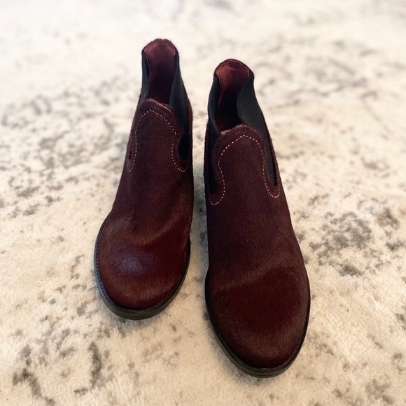 Clark’s Narrative Calf Hair Booties - Picture 2 of 4